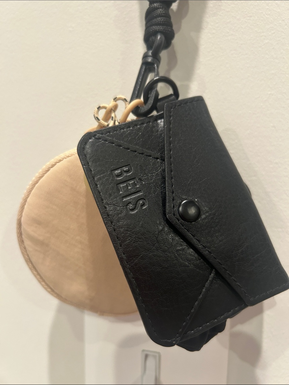 NEW Beis wristlet wallet and pouch - Picture 2 of 7